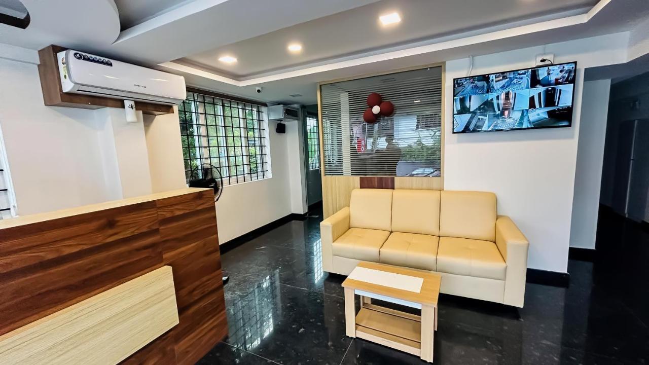 Emerald Inn Kochi ภายนอก รูปภาพ